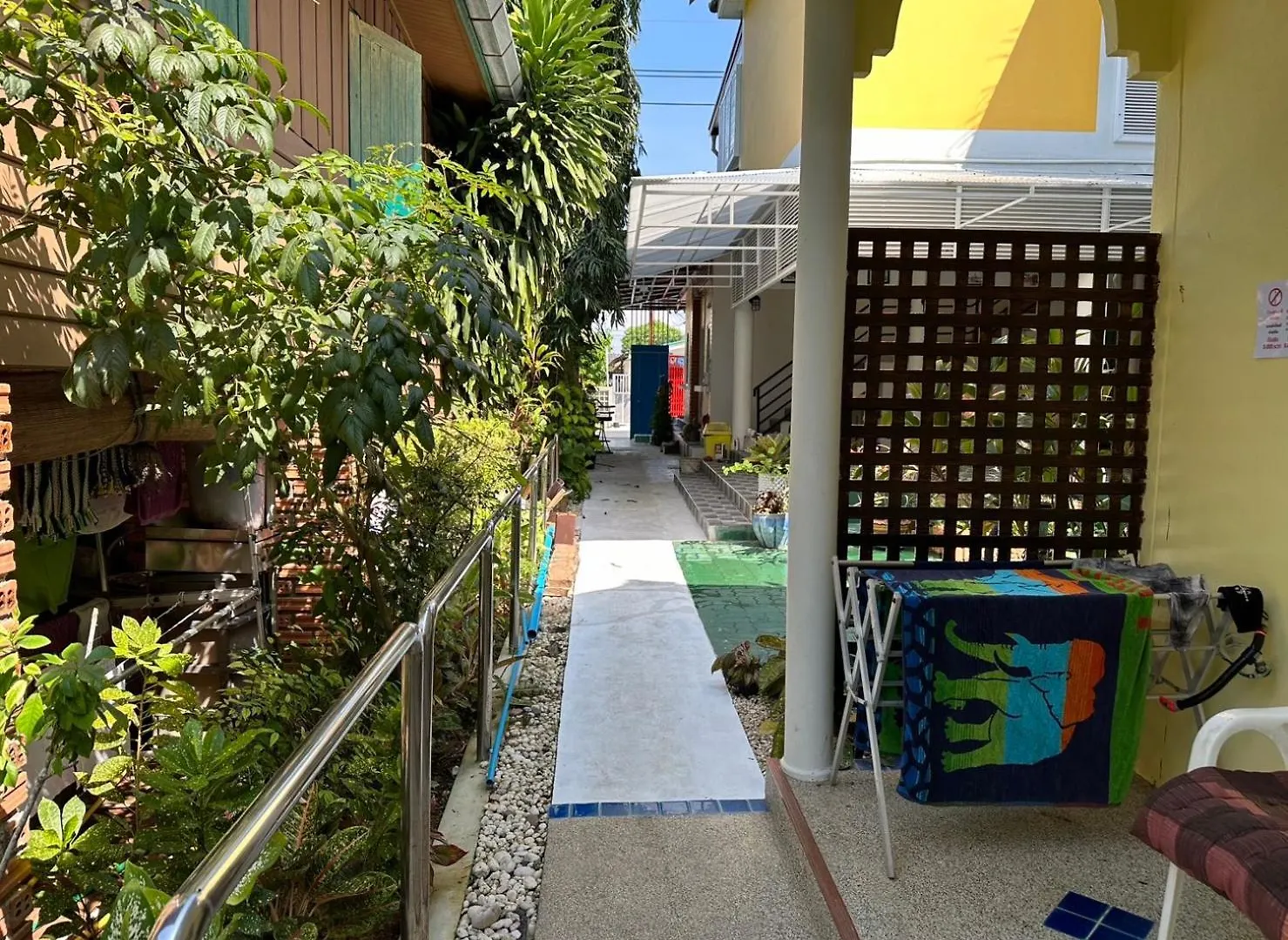 Best One Guesthouse B2, 5 Min To Naiyang Beach Nai Yang Beach 0*,  Tayland