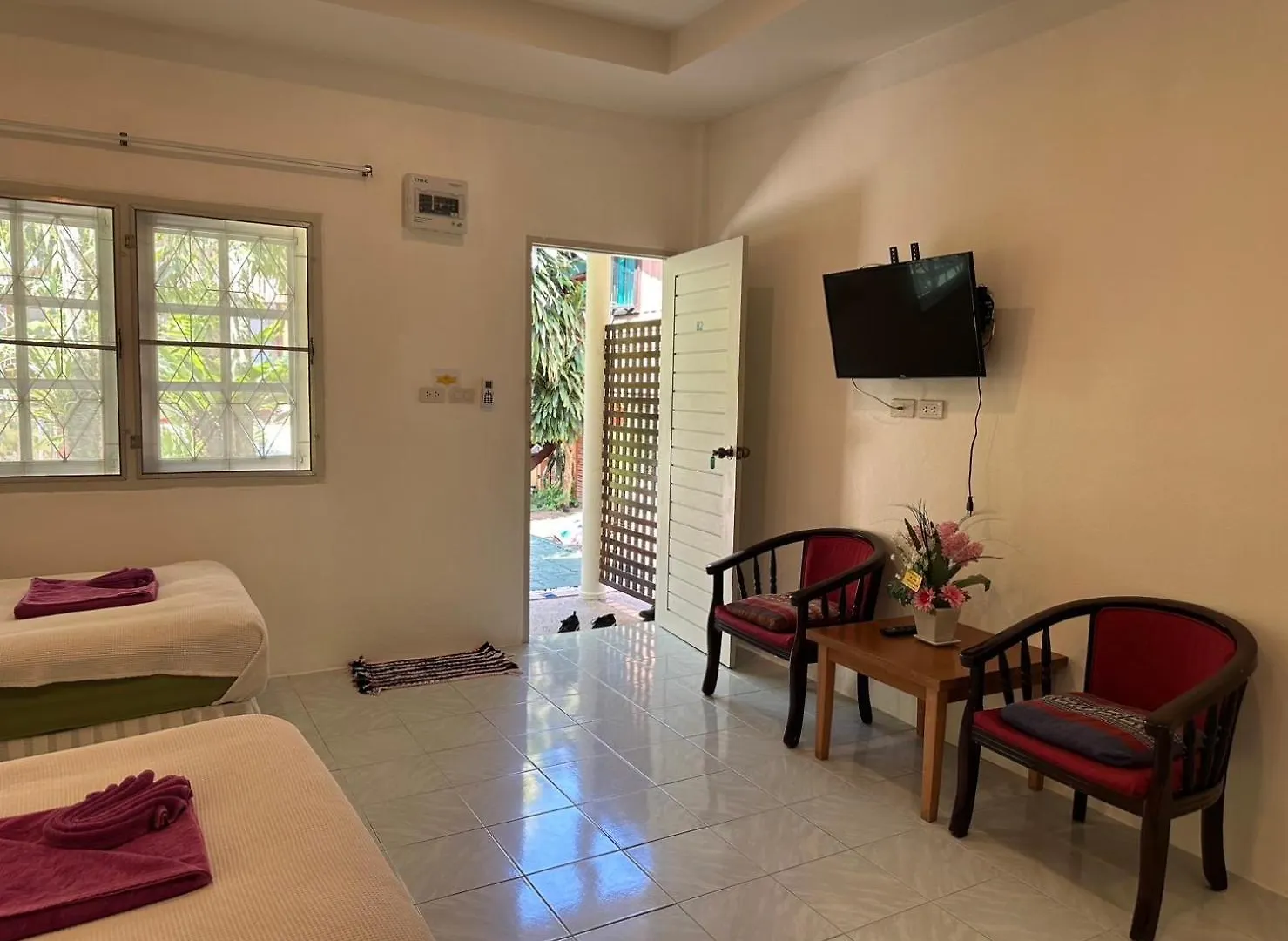 Casa de hóspedes Best One Guesthouse B2, 5 Min To Naiyang Beach Nai Yang Beach